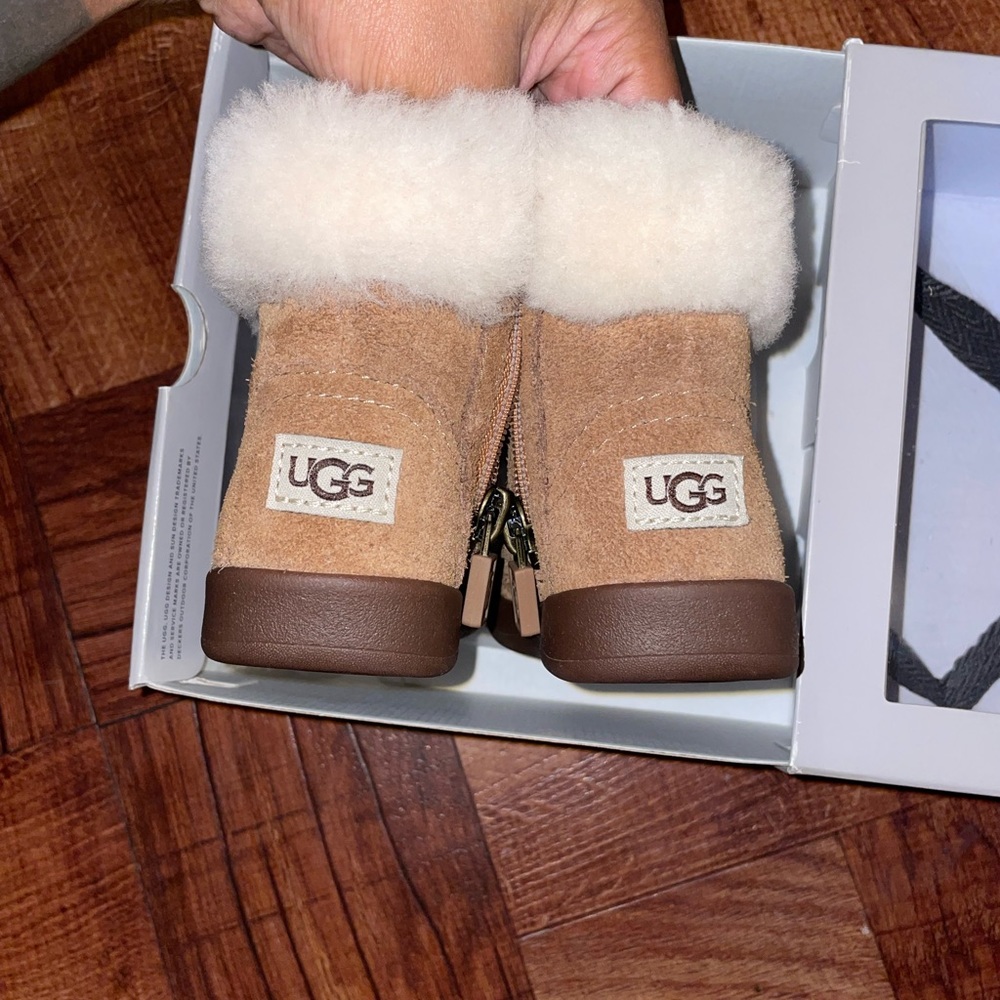 Ugg